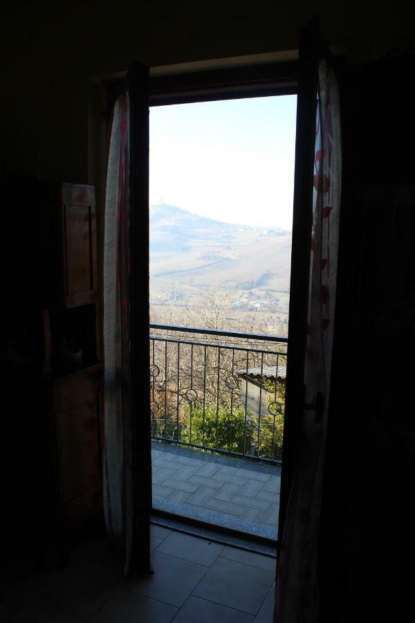 Delightful Home-Lovely Hill View Canneto Pavese Luaran gambar