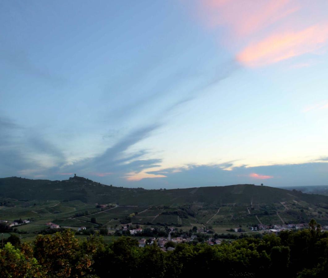 Delightful Home-Lovely Hill View Canneto Pavese Luaran gambar